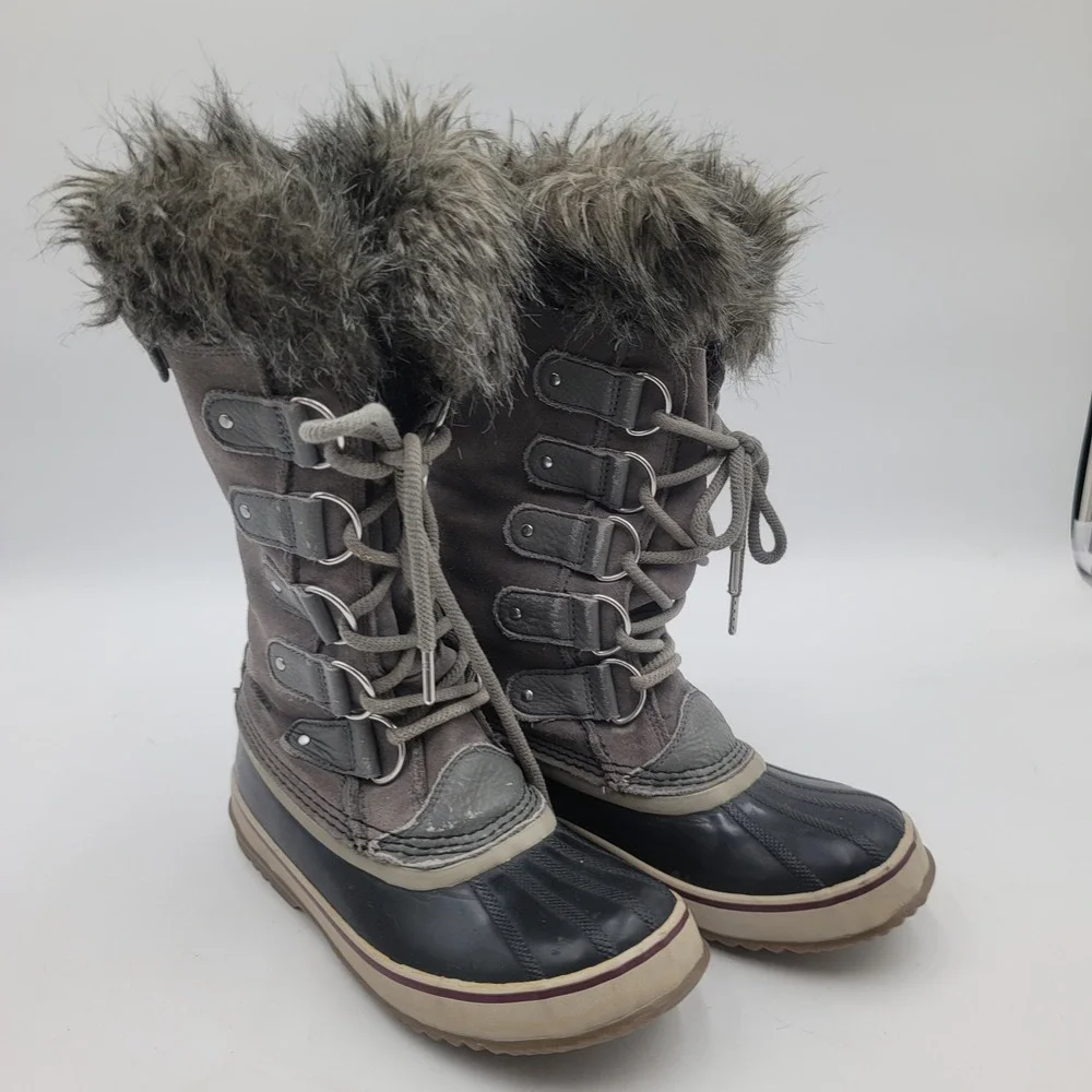 Sorel Joan of Arctic Boots Womens 8 Gray Suede Faux Fur Waterproof NL2429-052